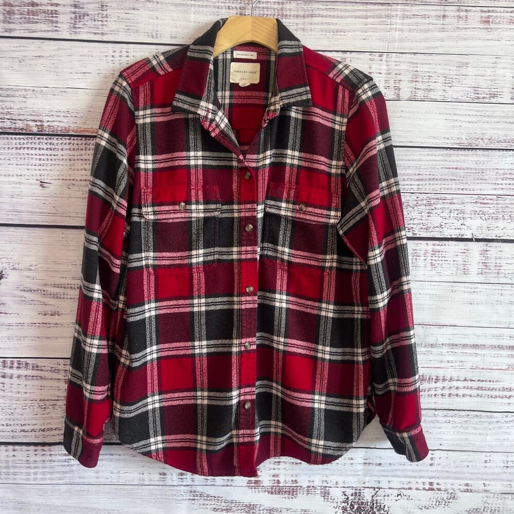 American Eagle "Ahh-Mazingly Soft" Flannel Button Up Shirt Black Red Size L